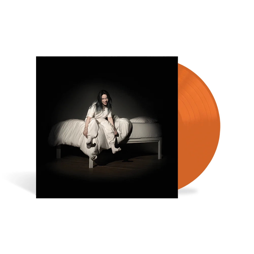 Vinilo Billie Eilish – When We All Fall Asleep, Where Do We Go?: Billie Eilish con ojos blancos, sentada en una cama blanca en un cuarto oscuro.
